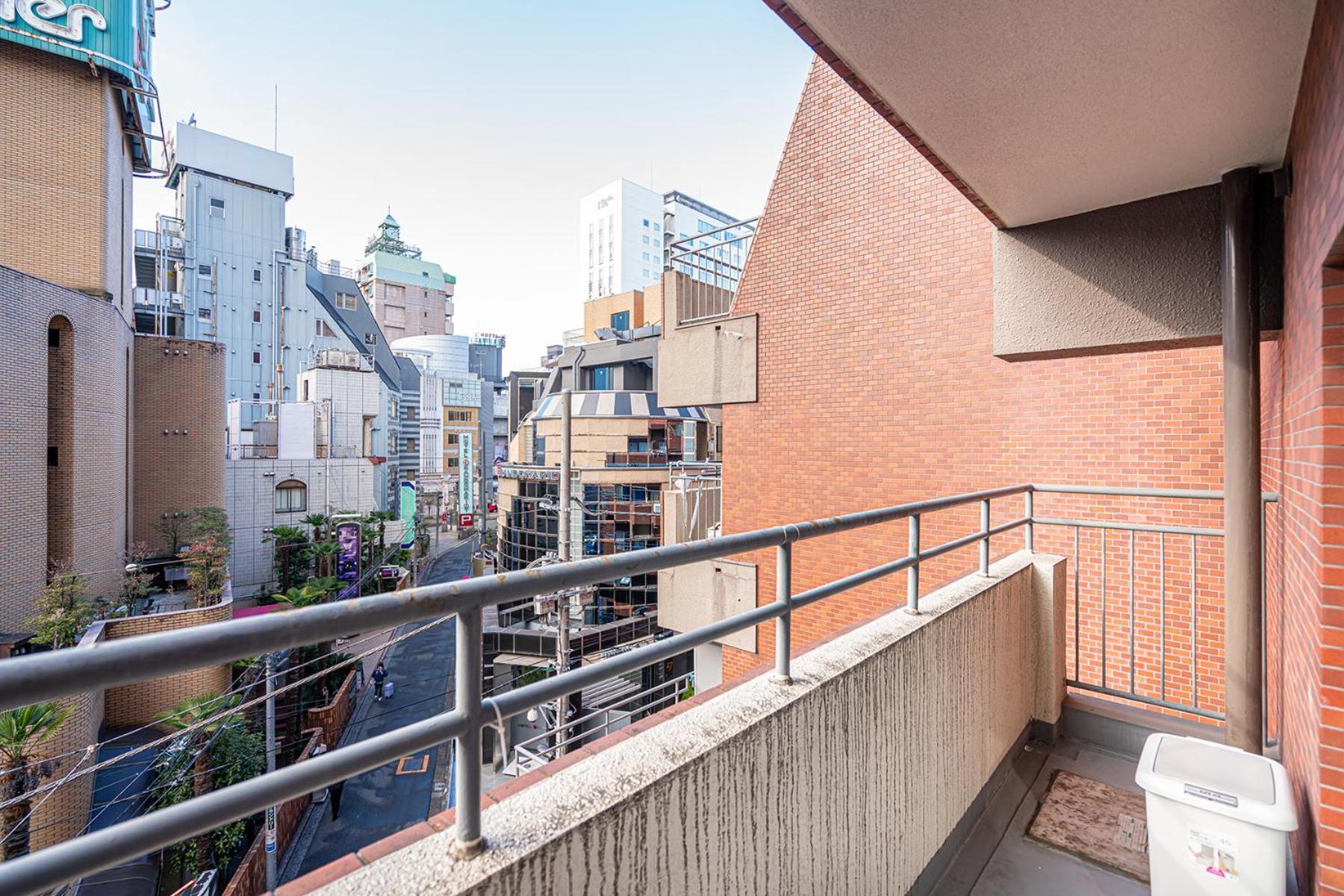 新宿歌舞伎町東新宿站3分钟，徒步伊势丹4分钟免费wi-Fi！ Tokyo Exterior photo